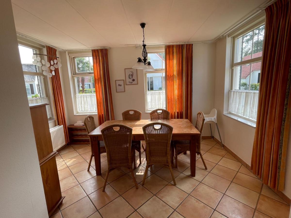 Freistehendes Ferienhaus Am See Naehe Roermond Heel Екстер'єр фото